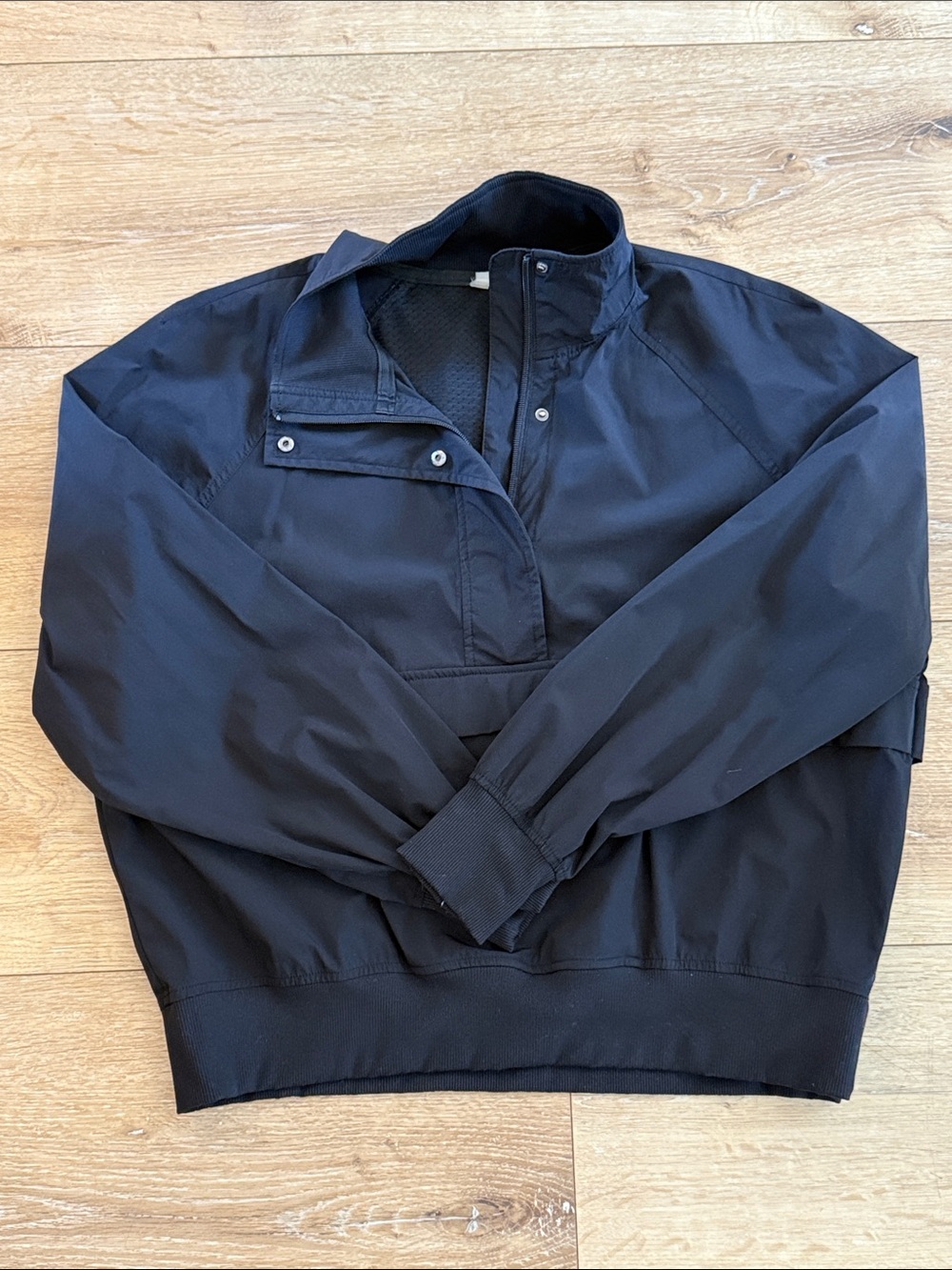Zella Windbreaker Quarter-zip Black Pullover Jacket